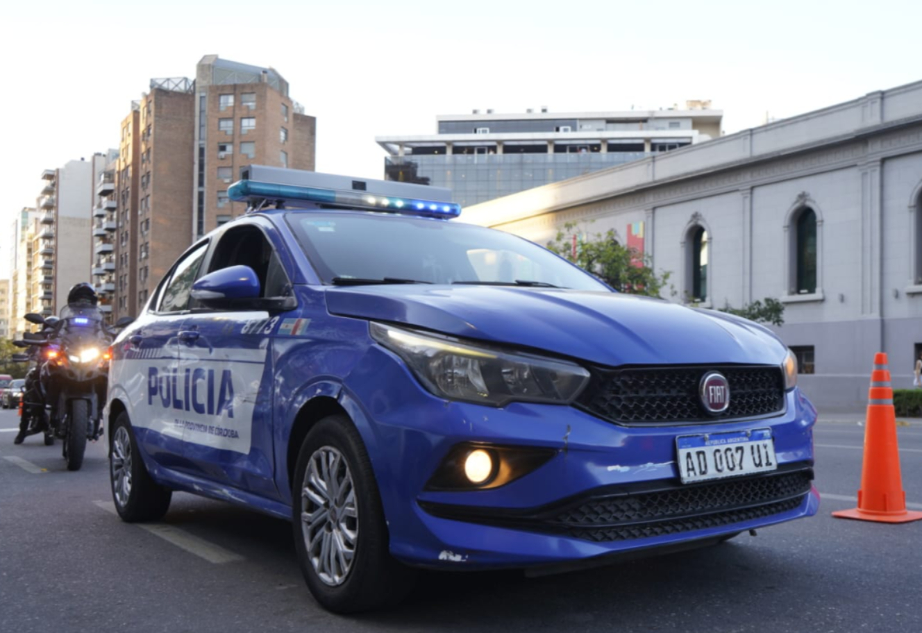 POLICIA AUTO