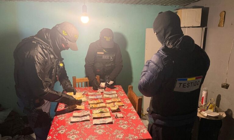Gemini_Generated_Image_56u28m56u28m56u2