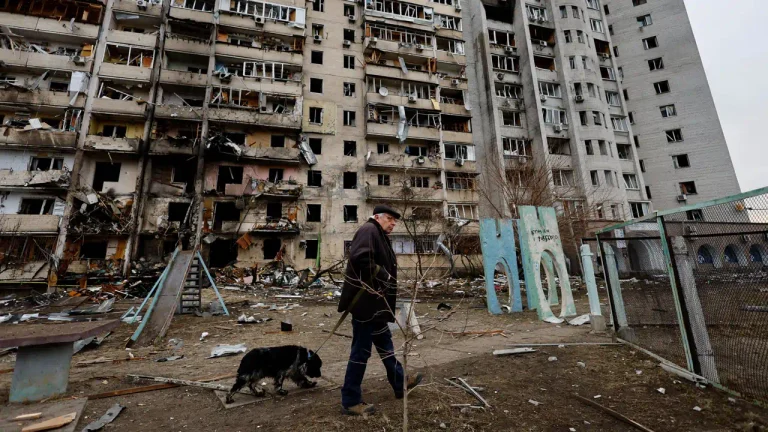 24-de-febrero-de-2022-rusia-ataca-ucrania_9ce1ae99_251023093702_1280x720
