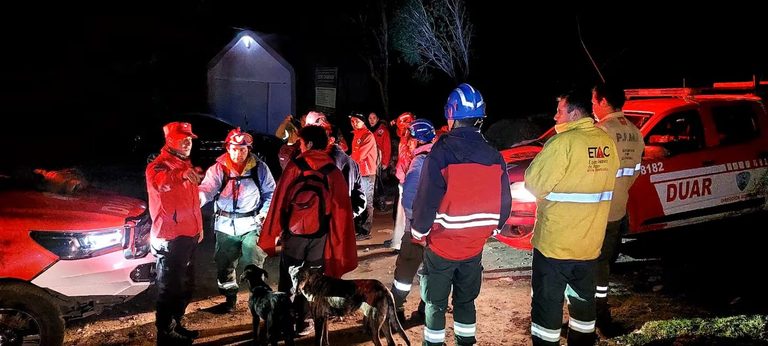 choque-en-ruta-5-en-el-que-murio-una-mujer-duar-bomberos-y-policia-participaron-del-operativo-imagen-ilustrativa-EEQXMD2ZINGCBPXPOFFDCZ6TPA
