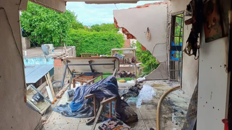 la-explosion-provoco-el-colapso-de-las-paredes-LO6Z6FGI7NHS5OZKFADOETT2B4