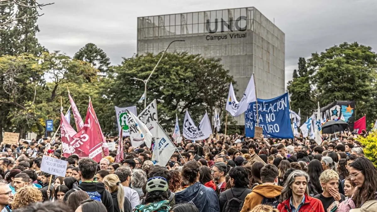 marcha-universitaria-cordoba-pjpg-optimized